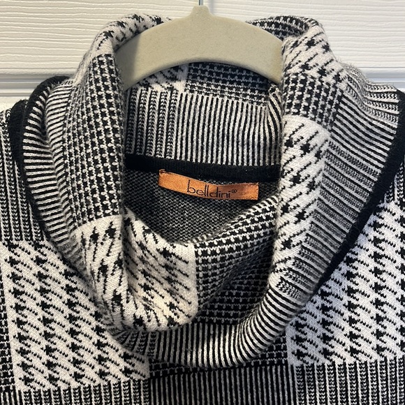 Belldini fall turtleneck sweater - Picture 2 of 4
